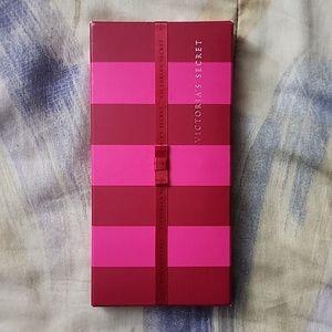 Victoria's Secret gift box & tag
